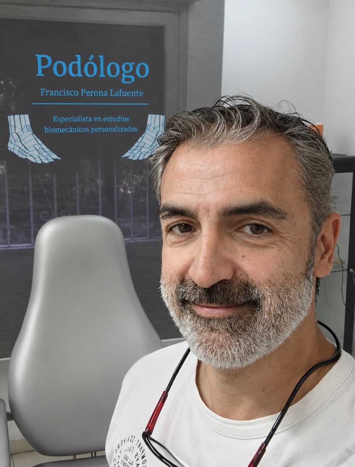 Francisco Perona Lafuente, podólogo